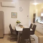 Apartman Lavanda Garden Rab Town