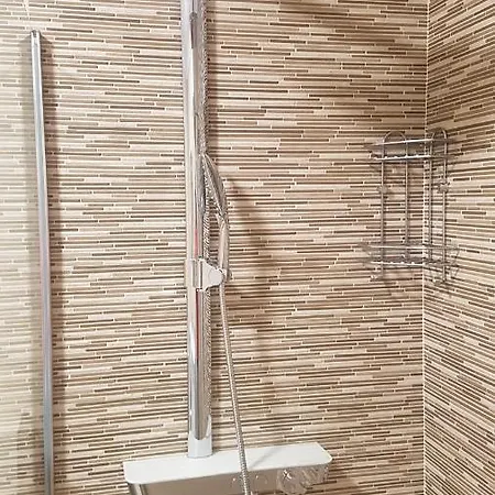 Apartment Lavanda Garden Rab Town