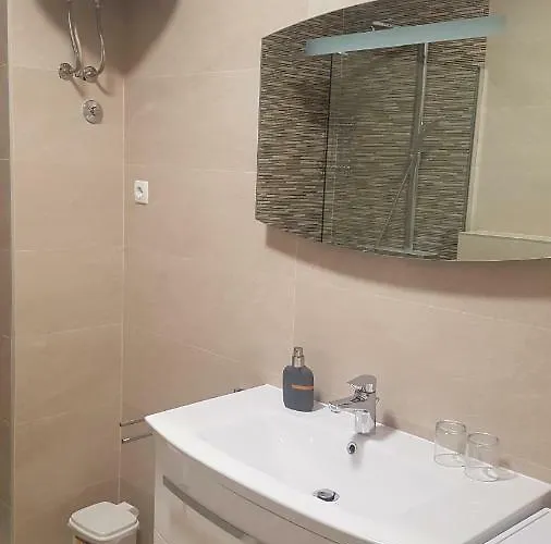 Apartman Lavanda Garden Rab Town