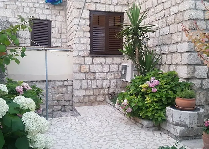 Apartman Lavanda Garden Rab Town